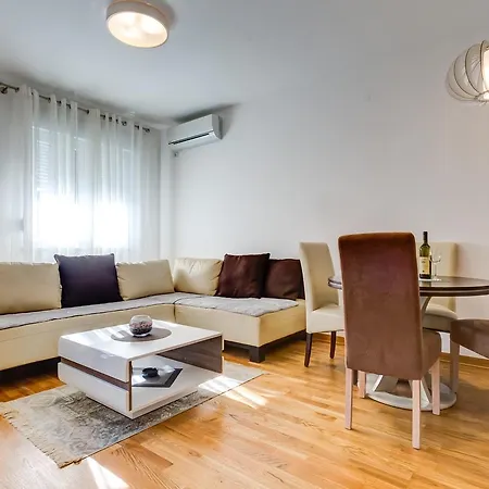 Piano Delta * Podgorica