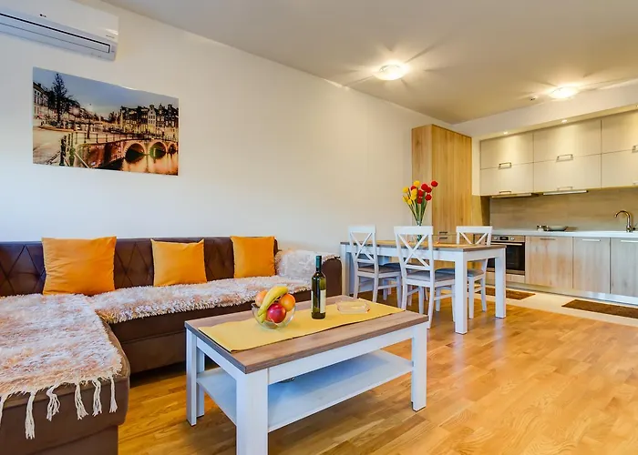 Piano Delta Apartment